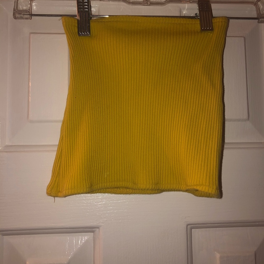 Yellow crop top - Picture 2 of 2